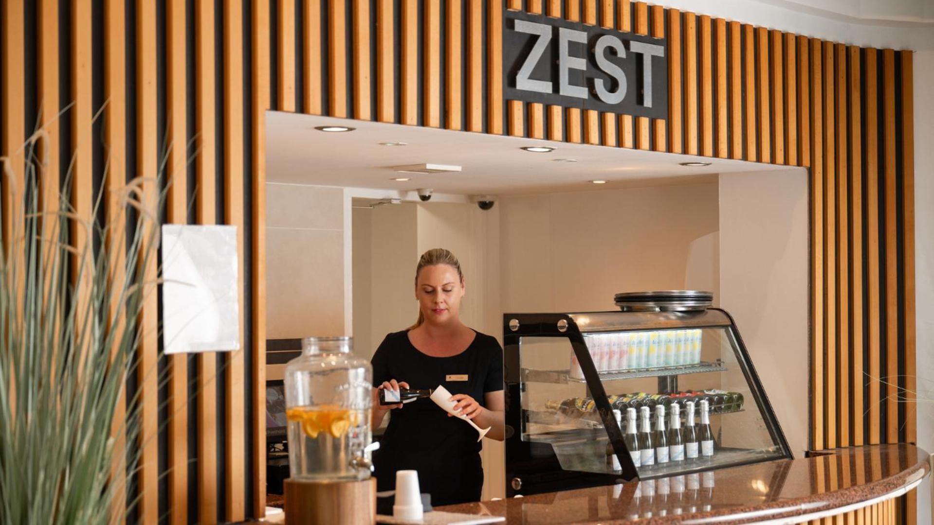 The Culloden Estate And Spa Holywood  Zewnętrze zdjęcie ZEST