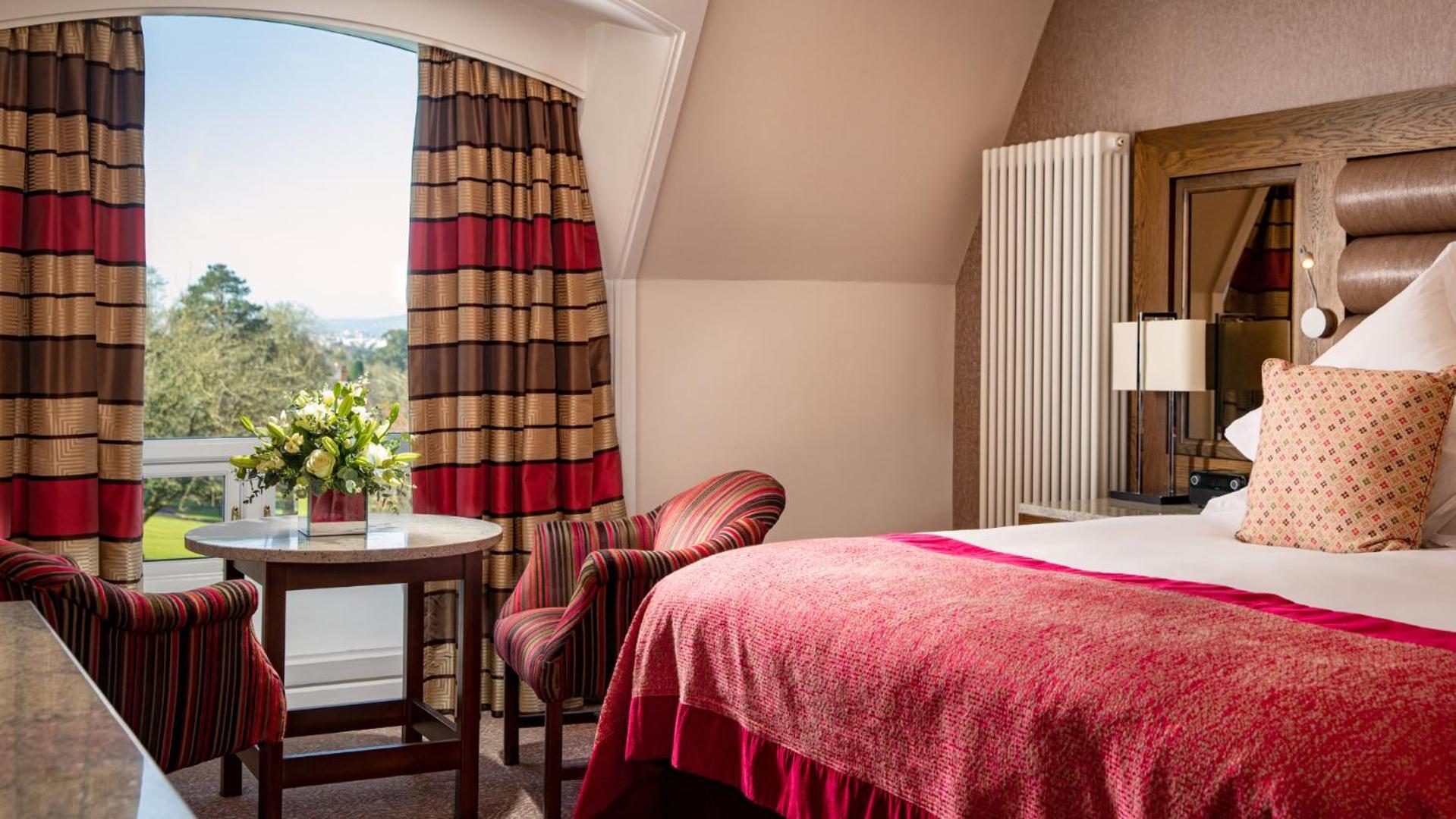 The Culloden Estate And Spa Holywood  Zewnętrze zdjęcie A bedroom at the hotel